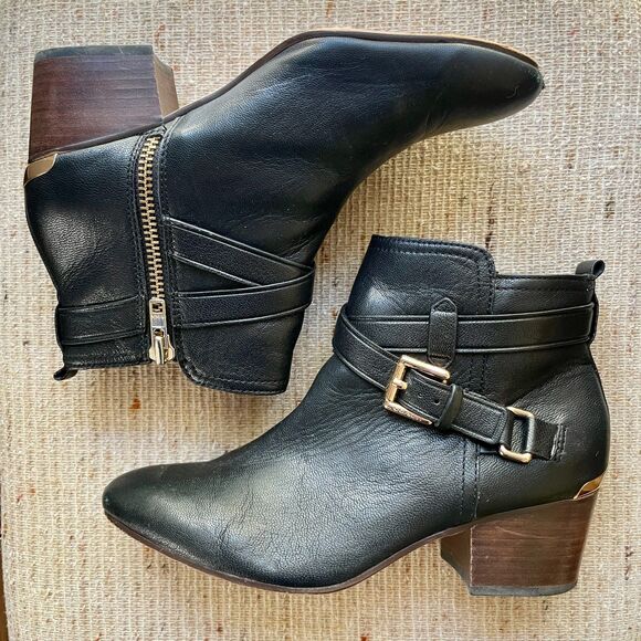 Orig. $295 Coach Pauline Ankle Boots in Black Leather w Gold Details 7 US - Picture 2 of 8